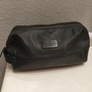 NEW KENNETH COLE  BLACK TOILETRY BAG